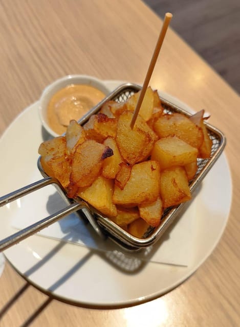 Barcelona: Tapas and Pintxos Tour with Crema Catalana - Vermut and Cava: Included Drinks That Set the Mood