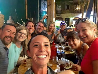 Barcelona: Tapas Crawl full meal & drinks all included - What’s included: 10–12 tapas, 4–5 drinks, and a small-group pace