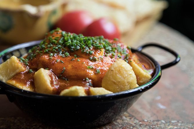 Barcelona Tapas Crawl Tour - What the Drink Pairing Actually Gives You (Beyond Just Alcohol)