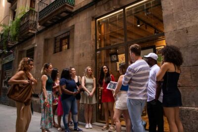 Barcelona Tapas Tour, Taverns, History & Local Culture - Three handpicked bars and a vermouth drink: how the tour teaches proper ordering