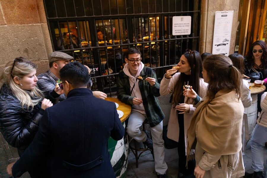 Barcelona: Tapas Tour with Food Tastings and Drinks - Included Drinks: Wine, Cava, Vermouth, and Alcohol-Free Options
