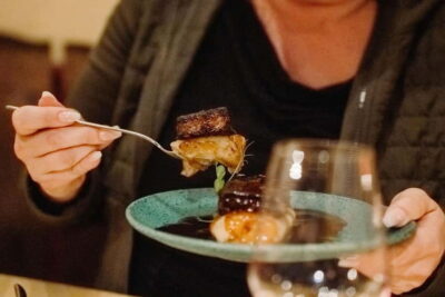 Barcelona: Tapas & Wine Tour in Born & Gothic Quarter - The 3-hour pace: why you leave satisfied, not stuffed