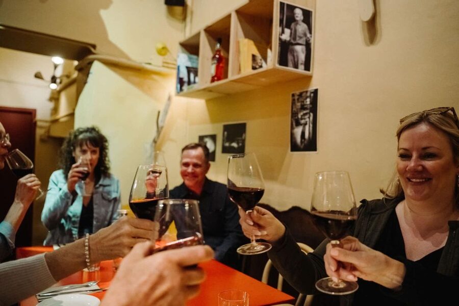 Barcelona: Tapas & Wine Tour in Born & Gothic Quarter - What you’ll learn about tapas culture (without a lecture)