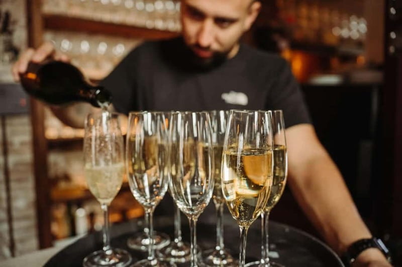 Barcelona: Tapas & Wine Tour in Born & Gothic Quarter - Wine you can use later: practical tips for ordering in Barcelona