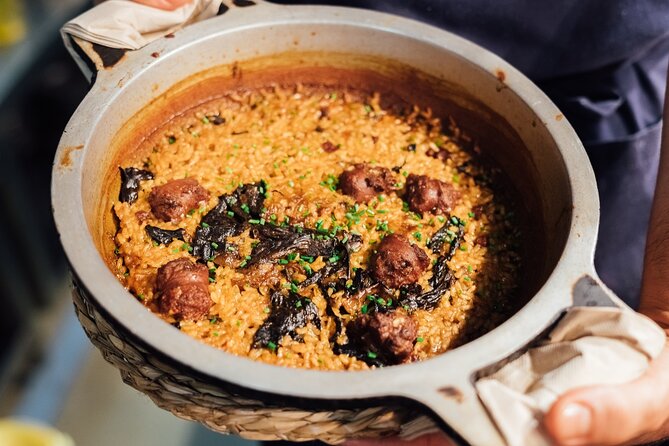 Barcelona Tapas & Wine Walking Tour with Optional Flamenco - El Born After Dark: Where Medieval Streets Meet Modern Taste