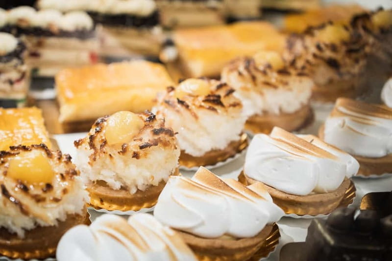 Barcelona: The Ultimate Local Tapas & Drinks Food Tour - Who this tour is best for (and who should skip it)