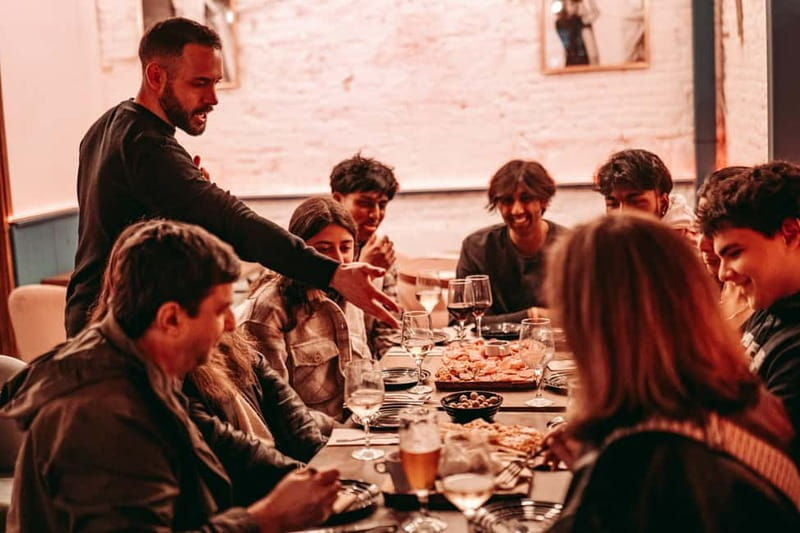 Barcelona: Tipsy Tapas & History Tour in the Gothic Quarter - Stop 1: A cozy starter bar with two classic Spanish bites