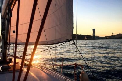 Barcelona Unique Sunset Sailing Experience with Tapas & Open Bar - The Skyline Portion: Getting the Cathedral View From the Water