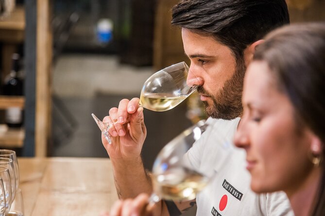 Barcelona: Wine Tasting and 5 Course Tapas Pairing Dinner - Key Points You’ll Care About