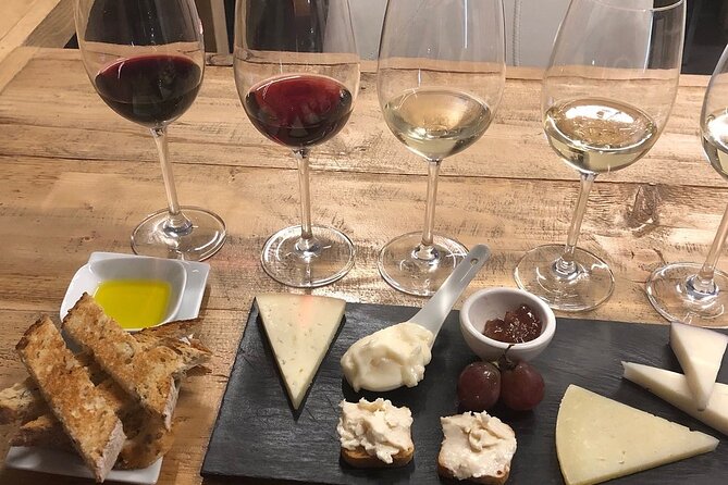 Barcelona: Wine Tasting and 5 Course Tapas Pairing Dinner - Choosing Your Options Without Stress