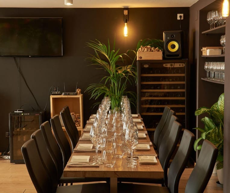 Barcelona: Wine Tasting and Tapas 5-Course Pairing Dinner - The real value: how the sommelier pairing lesson works