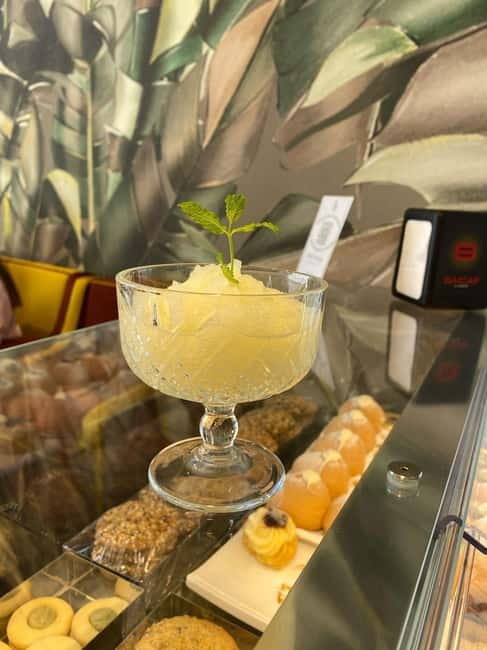 Bari Sunset and Tapas: Street Food Tour with Local Guide - Ending at the Lungomare: Pane e Pomodoro to the two-sisters view
