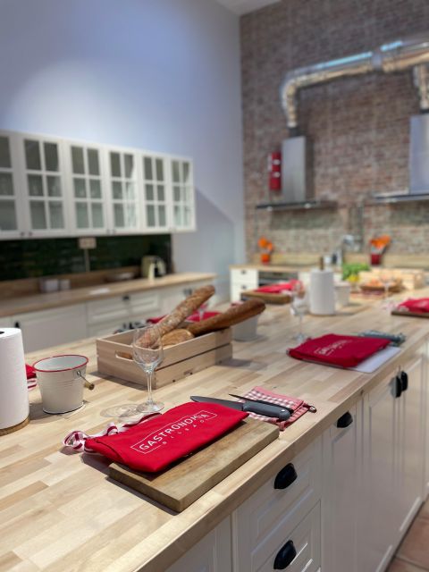 Bilbao: Basque Pintxos and Tapas Cooking Class - Price and Value: Is $112 Worth It for a 2.5-Hour Class?