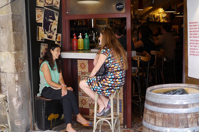Born to Eat: Gourmet Tapas & Wine Small Group Tour in Old Barcelona - Who should book Born to Eat (and who might skip it)
