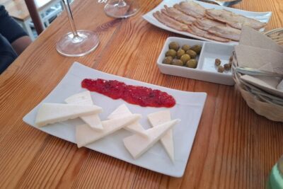 Cadiz Food Tour: Tapas, Drinks and Delights with a Local - The 11:45 Start at City Hall: Easy Access and a Smart Starting Point