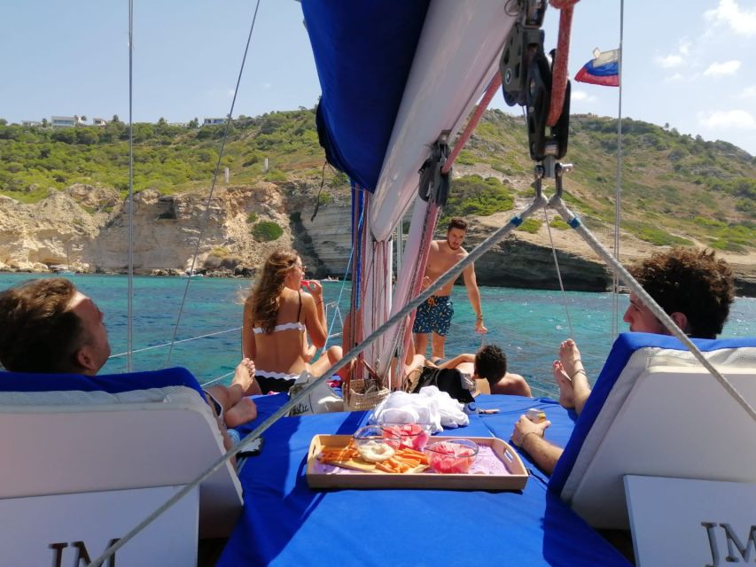 Can Pastilla: Sailboat Tour with Snorkeling, Tapas & Drinks - Second viewpoint break: more time to enjoy sun and gear