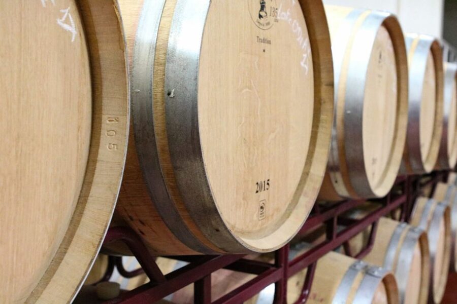 Carvoeiro/Portimão/Alvor: Wine Tour w/ Tasting, Tapas, Music - Transport options: private pickup, shared groups, or go on your own