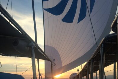 Catamaran sailing at sunset with tapas Palma de Mallorca - Cala Vella cove: swimming time and why it’s the main event