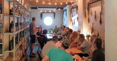 Craft Beer Tour and Tapas in Ruzafa - Valencia - Stop 1: La Boutique de la cerveza for a craft-beer start in Ruzafa