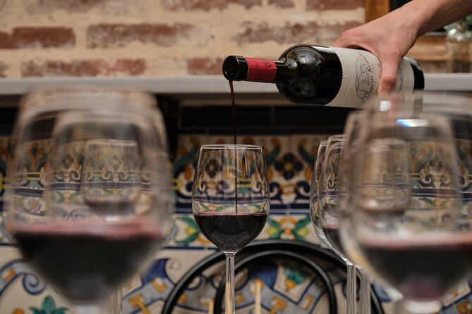 De Tapas in Malasaña: Evening Wine and Tapas Tour - Quick hits before you go