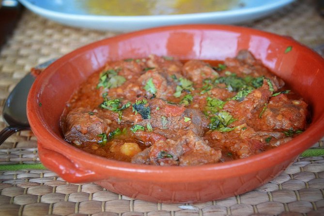 DINNER OR TAPAS in a Poruguese Home - Practical Tips for a Smooth Night in Cascais
