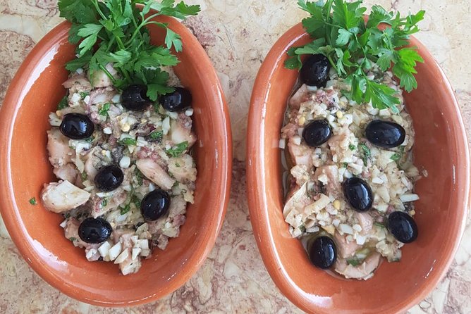 DINNER OR TAPAS in a Poruguese Home - Should You Book This Dinner or Skip It?