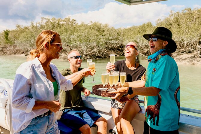 DINOSAUR ADVENTURE CRUISE - With Beachside Tapas and Cocktails - Roebuck Bay footprint time: the wow moment