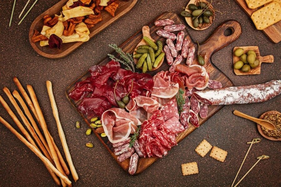 Discover the best "Wines and Tapas in Madrid". - Strolling Plaza Mayor, Mercado San Miguel, and La Cava Baja