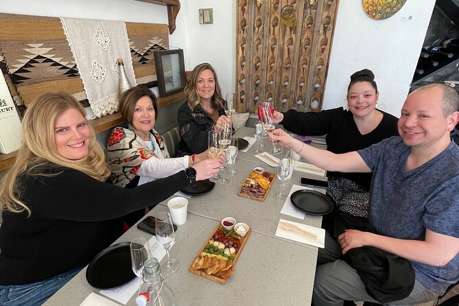 Downtown Santa Fe Walking Wine, History, & Tapas Tour - Gruet to Hervé: how the tour keeps the pace friendly