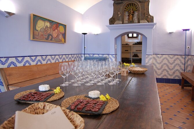 Familia Torres Winery: Gastronomic Tapas & Wine Experience - The Catalan tapas meal: estate ingredients, guided pairing, no fuss