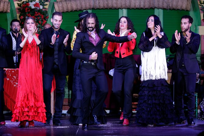 Flamenco Show and Dinner in Seville - Dinner and tapas: how the meal works without killing the show