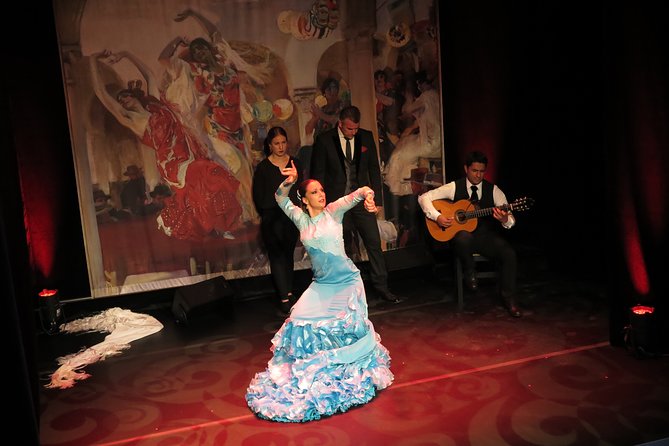 Flamenco Show and Tapas in Seville - Meeting at C. Francos: where your guide can set the mood
