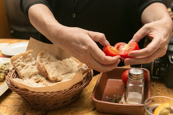Food and Market Tapas Tour - La Taverna del Coure: The Porron Tradition (And Why It’s Fun)