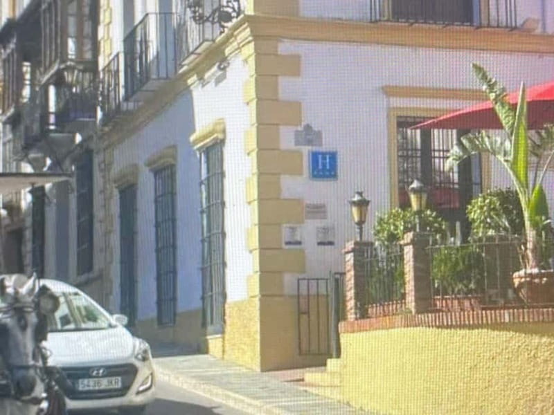 From Estepona: Ronda, private transport, cafe, bullring, tapas, drinks - Price and logistics: what $220 per person really covers