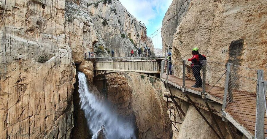 From Malaga: Caminito del Rey/White Village Tour & Tapas - Key things to notice before you go