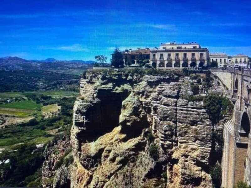 From Marbella: Ronda, private transport, cafe, bullring, tapas, drinks - The guide factor: stories on the road, control in the city