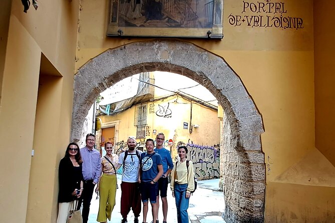 Genuine Valencian tapas tour with a pinch of History - Valencia on a plate: starting at Estació del Nord