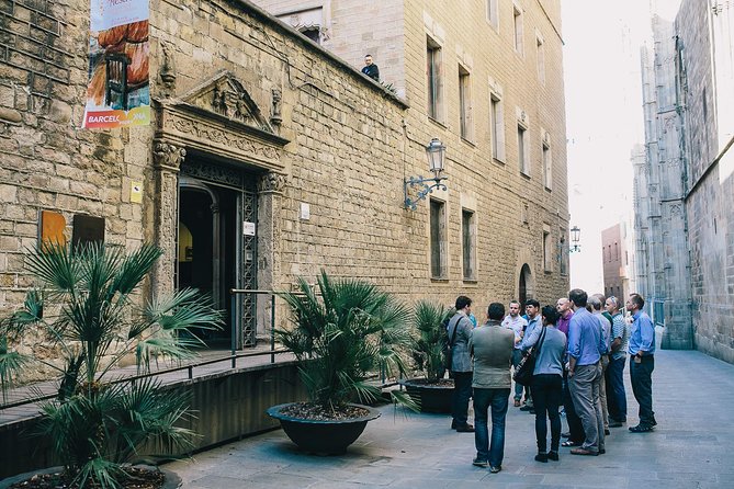 Gothic Quarter Insights & Tapas Experience - Meeting Point, Timing, and How to Prepare