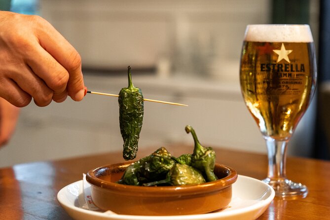 Gourmet Tapas and Wine Tour in Palma de Mallorca - Your Palma Old Town route: from Carrer dels Hostals to Plaça de la Reina