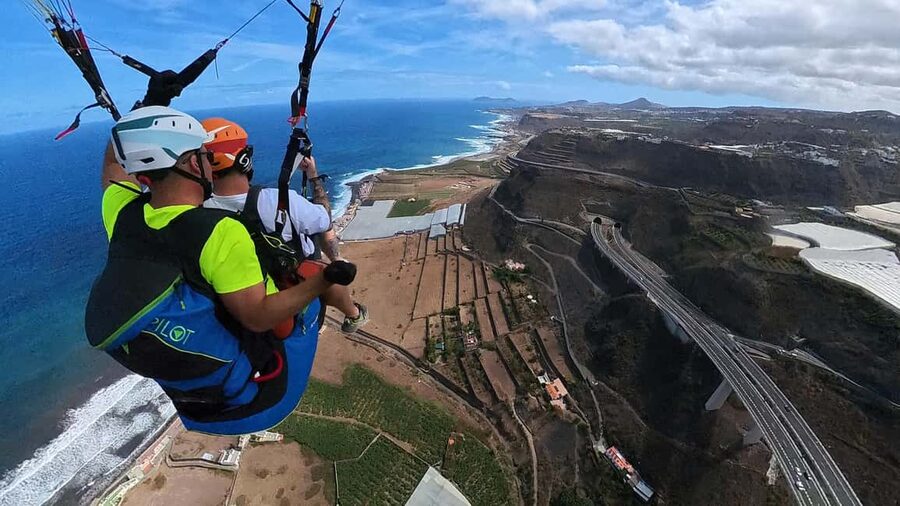 Gran Canaria: Paragliding Flight with Tapas & Pickup - What to Pack (and What Not to Do) for a Smooth Flight