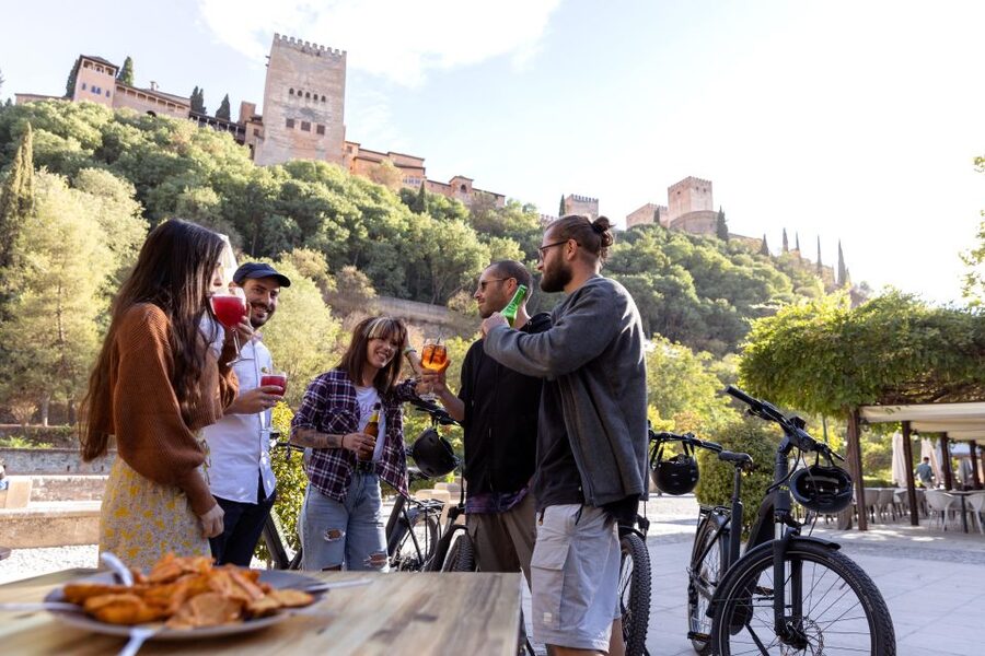 Granada: Highlights & Viewpoints eBike Tour with Tapas Break - Sacromonte and Downtown Connections Without Missing the Stories