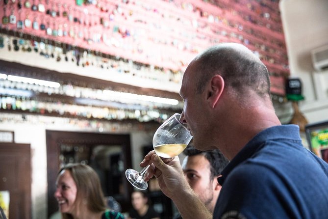Hidden Bars & Authentic Tapas Journey - Meeting at EncantsEixample: Getting Oriented Fast
