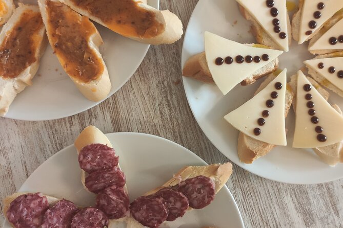 Indulge in Cordoba: Local Wines & Tapas Tasting - Pairing Four Local Tapas With Four Regional Wines