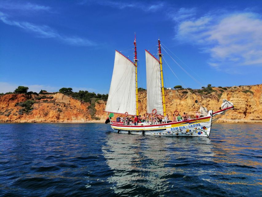 Lagos: Ponta Piedade Sail & Caves Cruise w/Portuguese Tapas - What the Crew Approach Means for Your Comfort and Safety