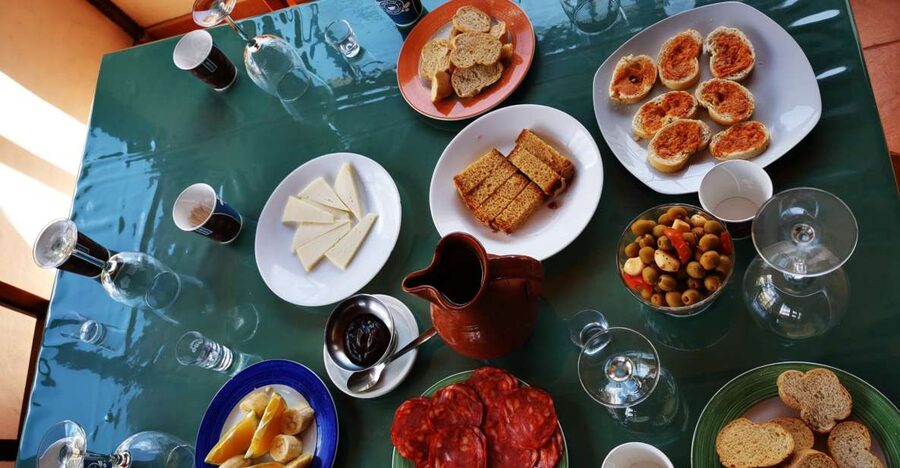 Las Palmas: 100% Local Tapas & Beach views - Value Check: Is $44 Worth 2 Hours of Food?