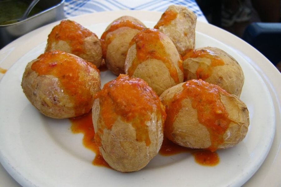 Las Palmas: Tapas and Drinks in the Beauty of the Old City - Las Palmas Tapas With a Local-First Mindset