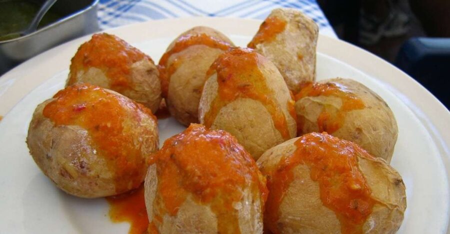 Las Palmas: Tapas and Drinks in the Beauty of the Old City - Your 2-Hour Walk: From San Telmo Church to Two Tapas Stops