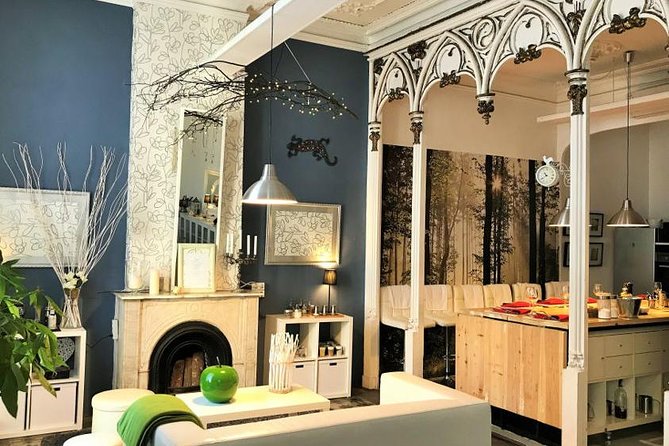 Learn The Art Of Spanish Tapas With a Local Chef in Barcelona - Just Royal BCN: learning in a setting that feels like Barcelona