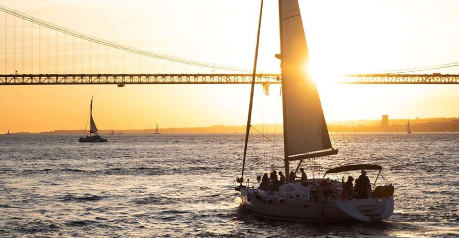 Lisbon: Alfama Charms, Tapas, Wine and Sunset Boat Cruise - Tapas at a Local Tavern: Cheese, Charcuterie, and Wine