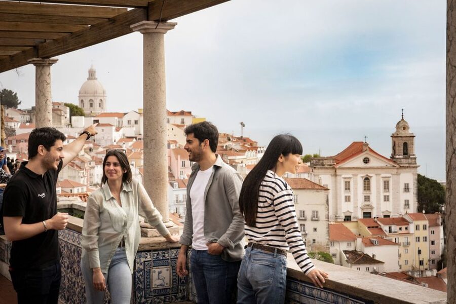 Lisbon: Alfama Charms, Tapas, Wine and Sunset Boat Cruise - Practical Tips to Make the Evening Go Smoothly